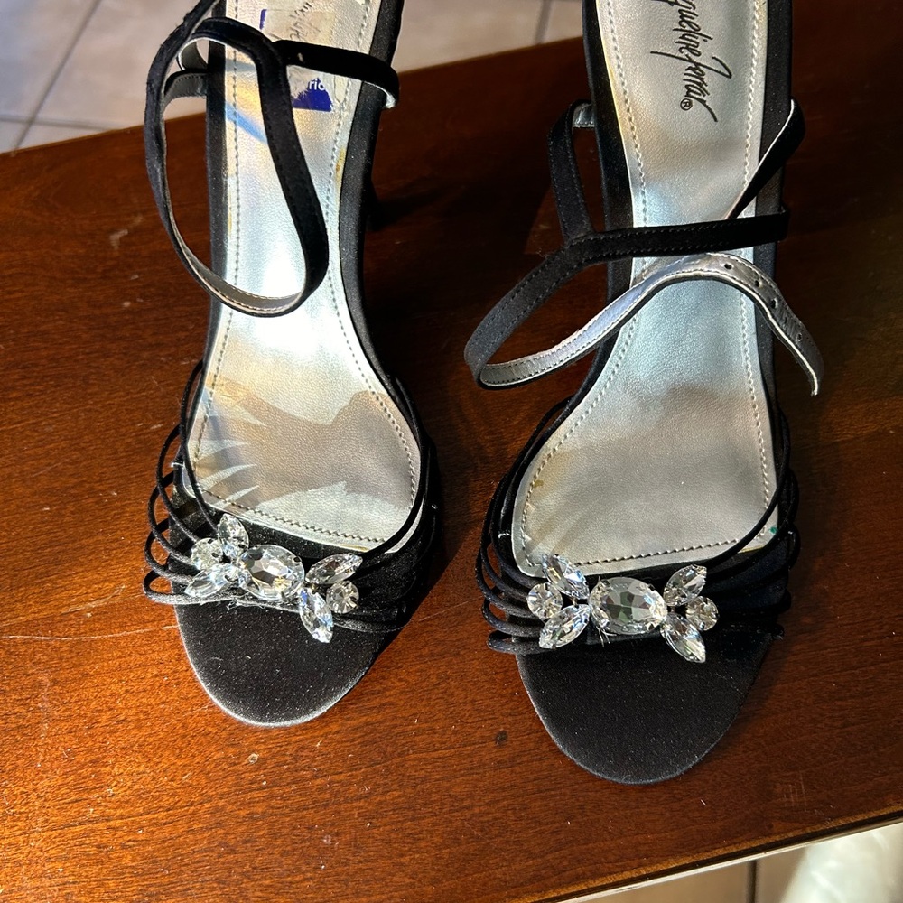 Jacqueline Ferrar Black Heels with Crystal Accents